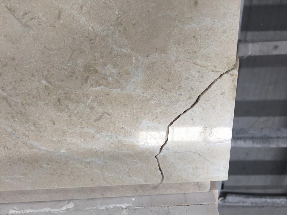 Stone defect- crack 